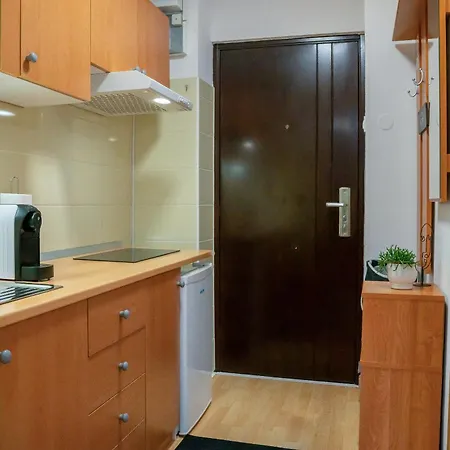 Apartamento Cozy Small Apartment With Free Parking *